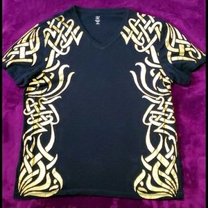 Black and gold vneck tshirt